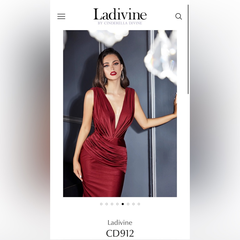 Ladivine dress CD 912